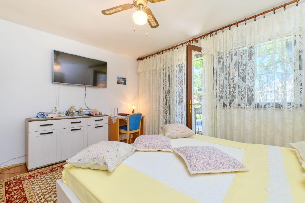 Apartman Ana Mali Lošinj Exterior foto